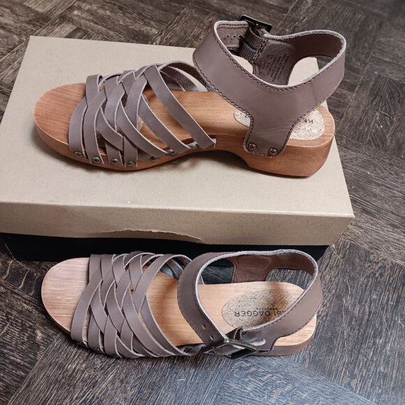 Kelsi Dagger Brooklyn Harling Clog Sandals - taupe leather, wood heel size 7 NIB - Picture 6 of 10